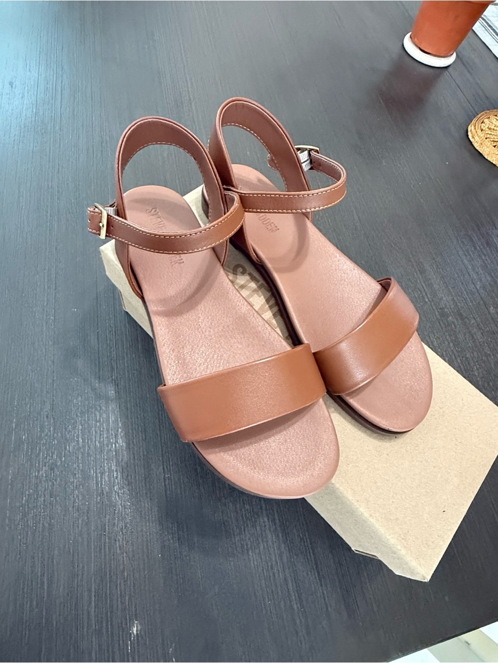 Steve Madden Dina Tan Leathe Sandals - Picture 4 of 9